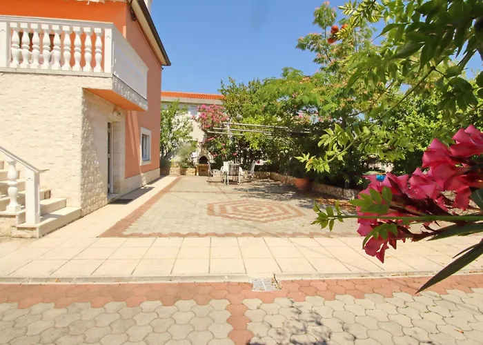 Radosna By Interhome * Silo (Krk)